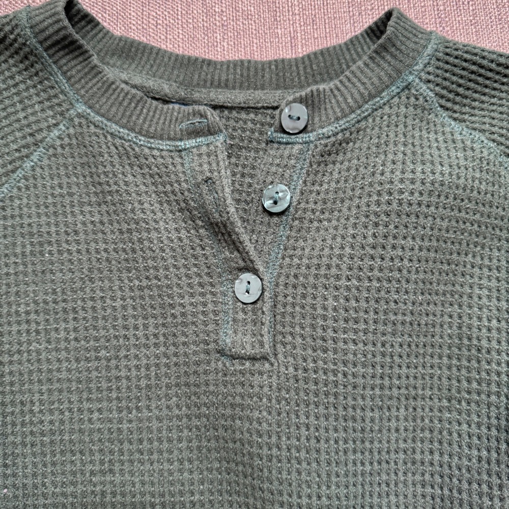 Old Navy Womens Cropped Green Waffle Knit Henley Long Sleeve Shirt Large - Picture 2 of 8